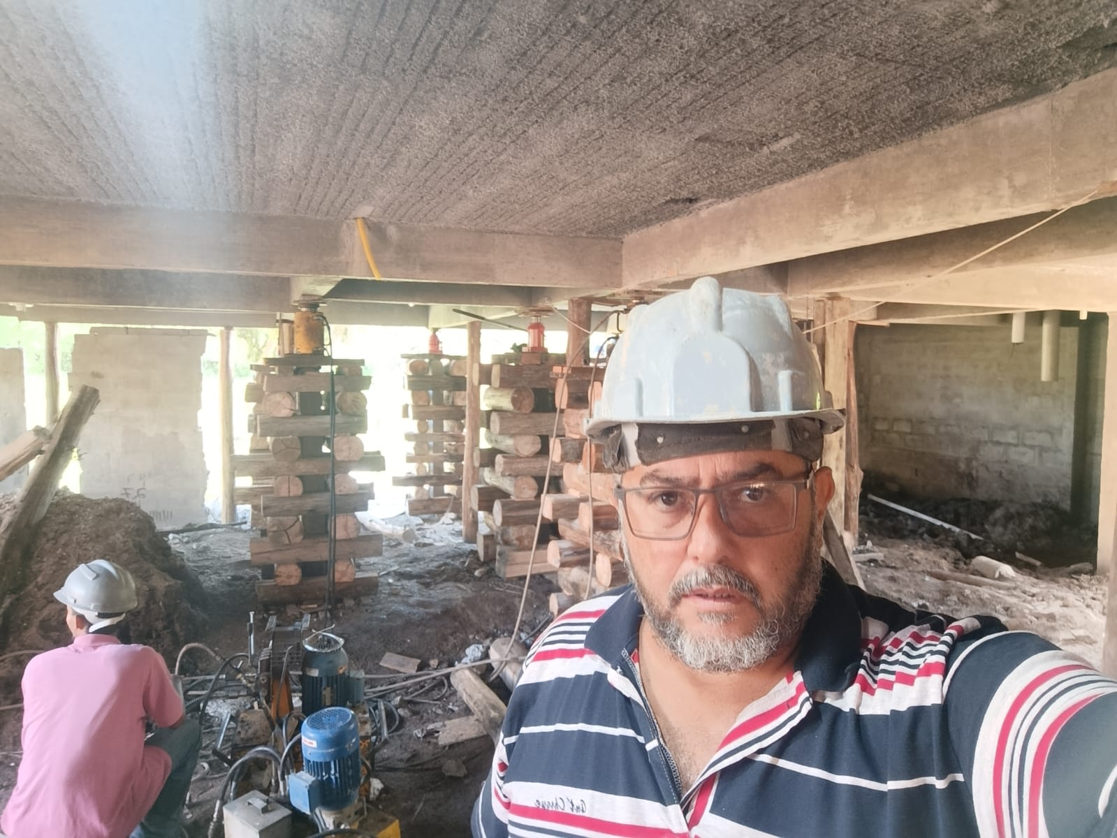 Recuperação estrutural com Estaca Mega